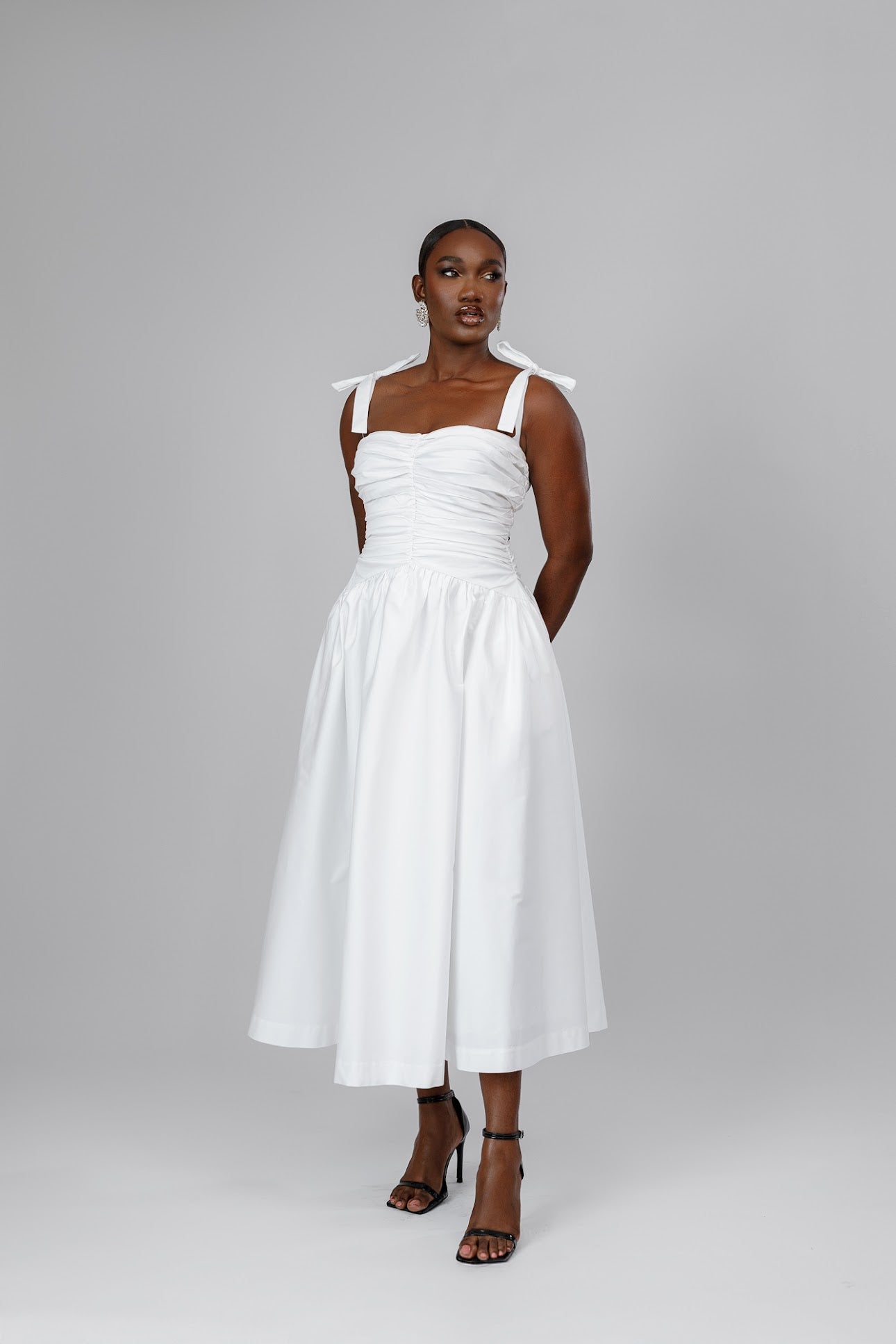 Forever Amelia Women's Ruched Midi Dress - White